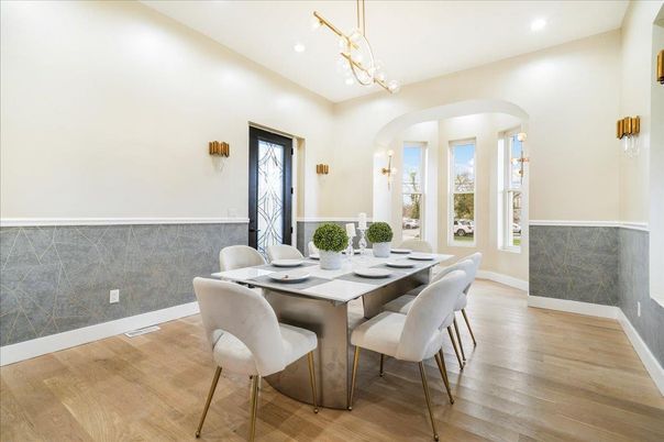 Dining room, Interior, Pendant Lights, Recessed Lighting, Wood Texture Flooring