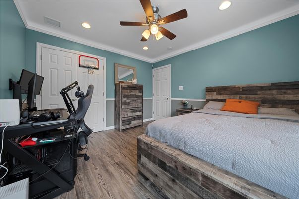 Bedroom, Fitness Equipment, Home Office, Interior, Recessed Lighting, Wood Texture Flooring