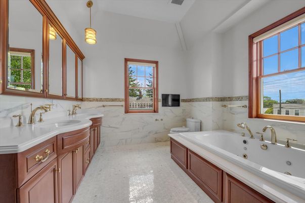Bathroom, Interior, Marble Walls, Pendant Lights