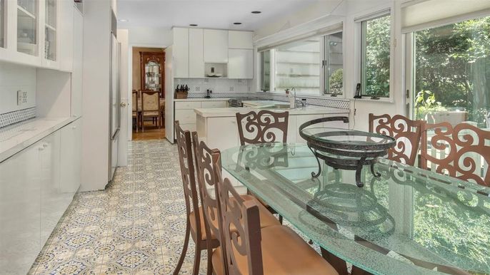 Dining room, Interior, Kitchen, Recessed Lighting