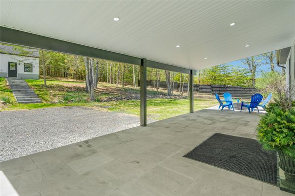 Backyard, Exterior