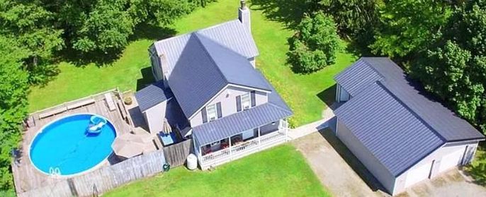 Exterior, Drone