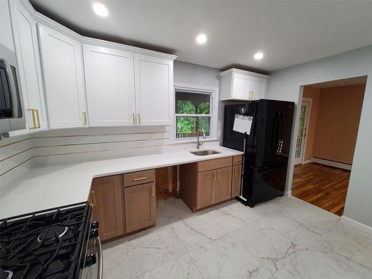 Interior, Kitchen, Recessed Lighting, Wood Texture Flooring