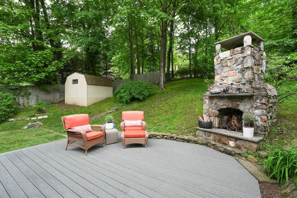 Exterior, Fireplace