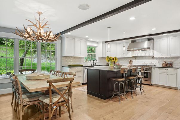Dining room, Interior, Kitchen, Pendant Lights, Recessed Lighting, Stainless Steel Appliances, Wood Texture Flooring