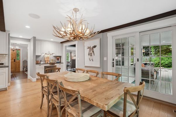 Chandelier, Dining room, Interior, Kitchen, Recessed Lighting, Wood Texture Flooring