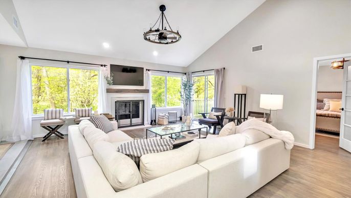Fireplace, Interior, Living room, Pendant Lights, Recessed Lighting, Wood Texture Flooring