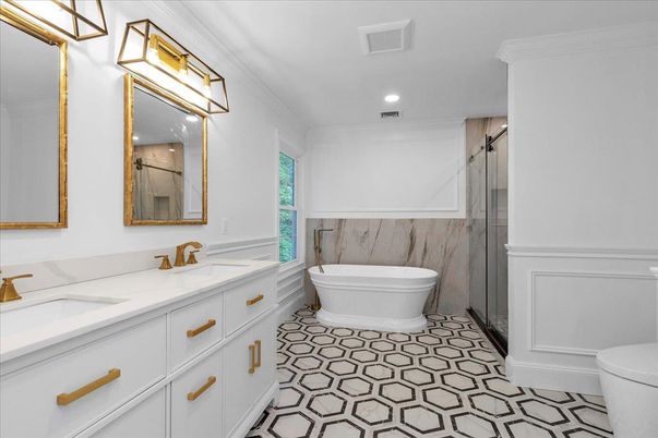 Bathroom, Dual Sink Vanities, Free Standing Baths, Glass Shower, Interior, Recessed Lighting