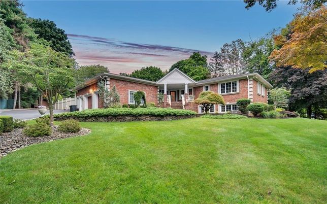 Backyard, Exterior, Facade, Brick Facade, Split Level