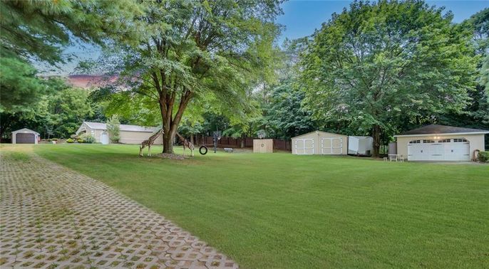 Backyard, Detached Garage, Exterior