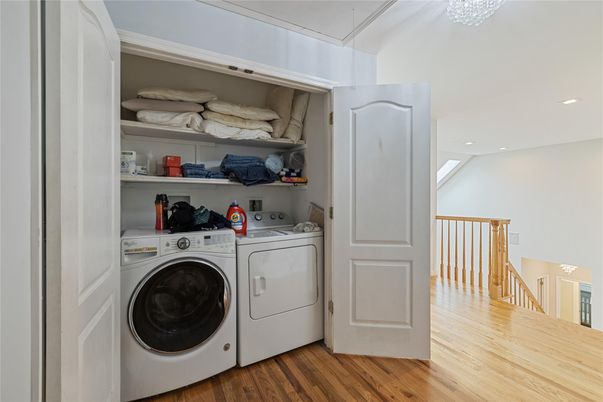 Interior, Recessed Lighting, Utility Closets, Washer, Wood Texture Flooring