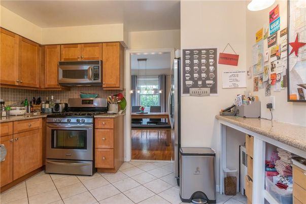 Dining room, Interior, Kitchen, Stainless Steel Appliances, Wood Texture Flooring