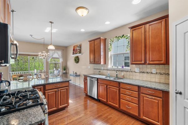 Dining room, Interior, Kitchen, Pendant Lights, Recessed Lighting, Wood Texture Flooring