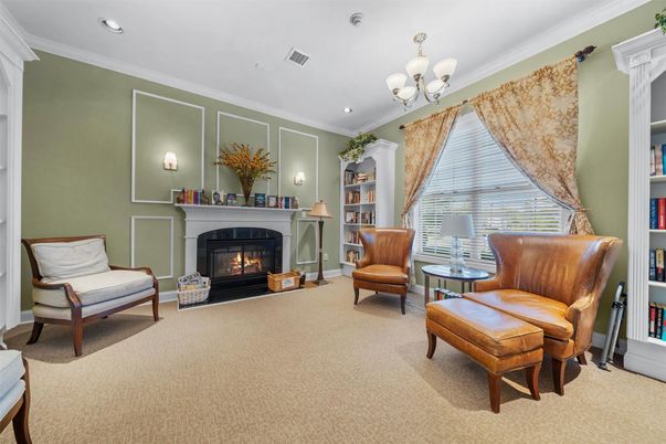 Chandelier, Fireplace, Interior, Recessed Lighting