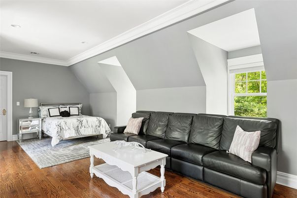 Bedroom, Interior, Living room, Recessed Lighting, Wood Texture Flooring
