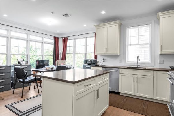 Home Office, Interior, Kitchen, Recessed Lighting, Wood Texture Flooring