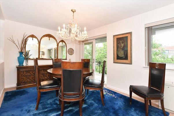 Chandelier, Dining room, Interior