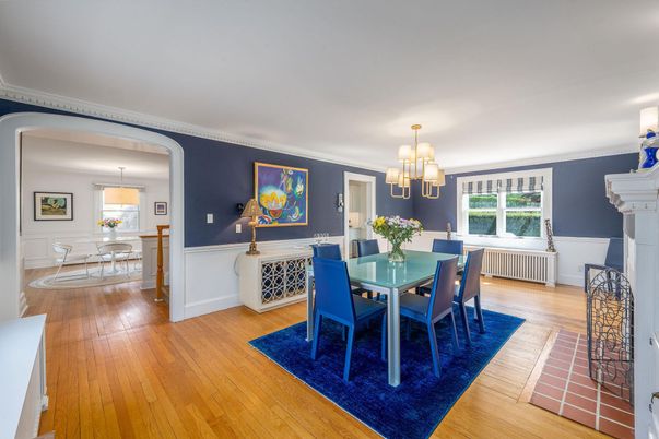 Chandelier, Dining room, Fireplace, Interior, Pendant Lights, Wood Texture Flooring