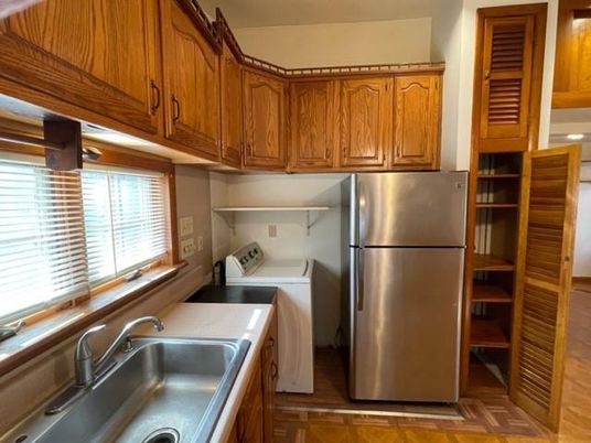 Interior, Kitchen, Washer, Wood Texture Flooring