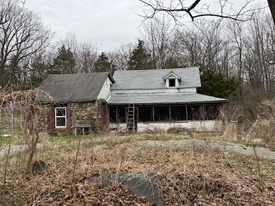 Backyard, Exterior, Facade, Log Home