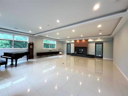 Fireplace, Interior, Piano, Recessed Lighting