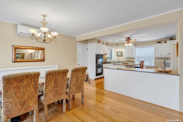 Chandelier, Dining room, Interior, Kitchen, Wood Texture Flooring