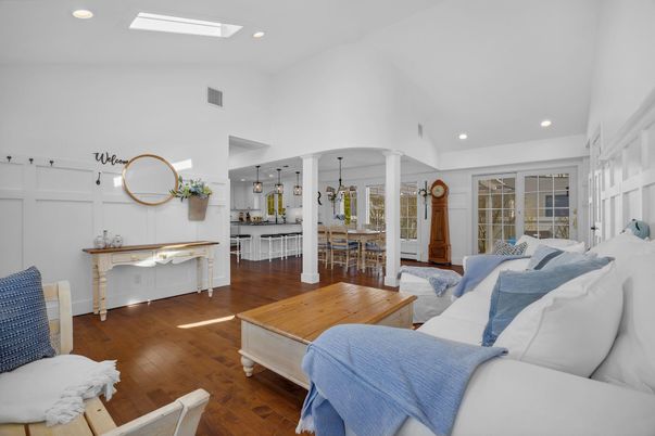 Dining room, Interior, Living room, Recessed Lighting, Wood Texture Flooring