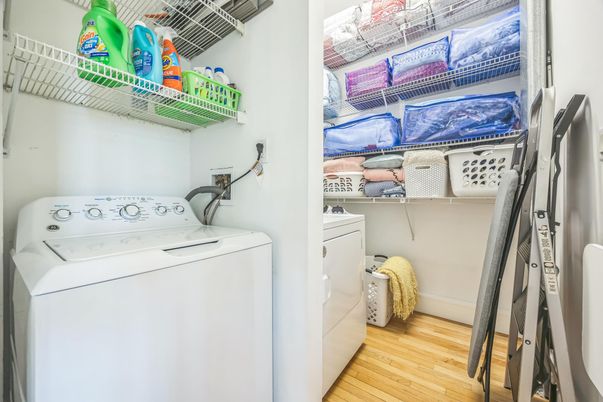Interior, Utility Closets, Washer, Wood Texture Flooring
