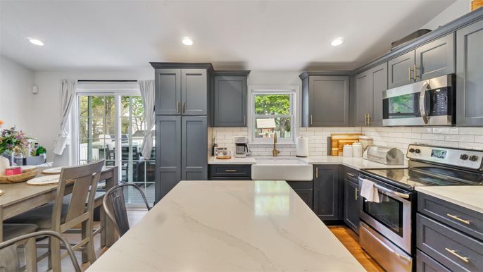 Interior, Kitchen, Recessed Lighting, Wood Texture Flooring