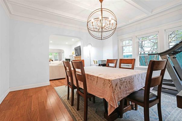 Chandelier, Dining room, Interior, Recessed Lighting, Wood Texture Flooring