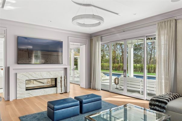 Fireplace, Interior, Living room, Pendant Lights, Recessed Lighting, Wood Texture Flooring