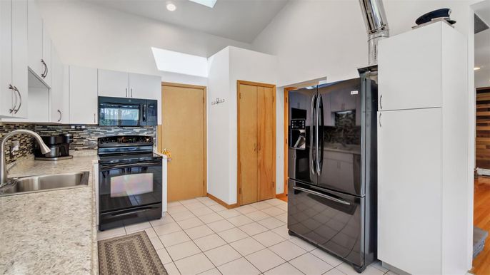 Interior, Kitchen, Recessed Lighting