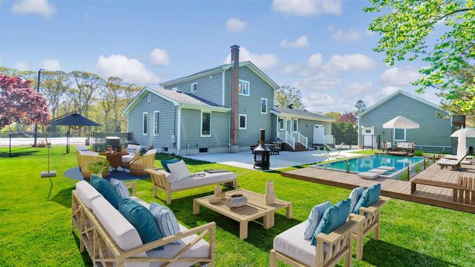 Backyard, Exterior, Pool
