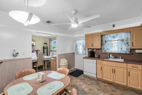 Dining room, Interior, Kitchen, Pendant Lights