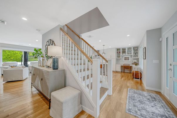 Interior, Living room, Pendant Lights, Recessed Lighting, Wood Texture Flooring