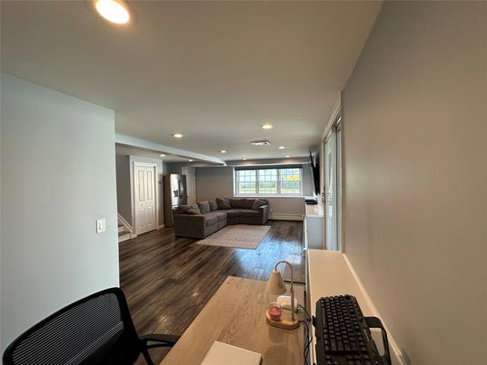 Interior, Living room, Recessed Lighting, Wood Texture Flooring