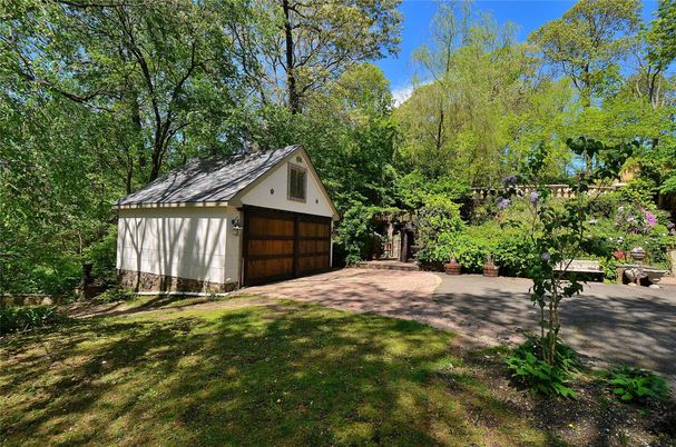 Backyard, Detached Garage, Exterior