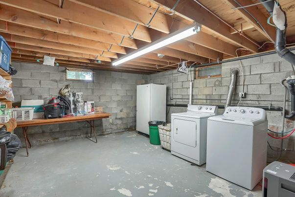 Interior, Stone Walls, Washer, Wooden Beams
