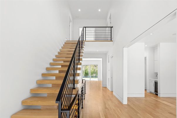 Interior, Recessed Lighting, Wood Texture Flooring