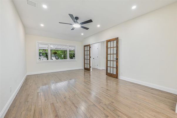 Empty room, Interior, Recessed Lighting, Wood Texture Flooring