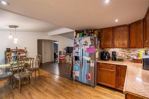 Dining room, Interior, Kitchen, Pendant Lights, Recessed Lighting, Wood Texture Flooring