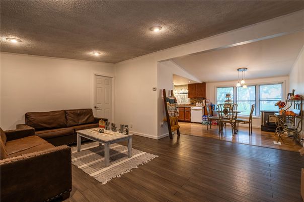 Dining room, Interior, Kitchen, Living room, Pendant Lights, Recessed Lighting, Wood Texture Flooring
