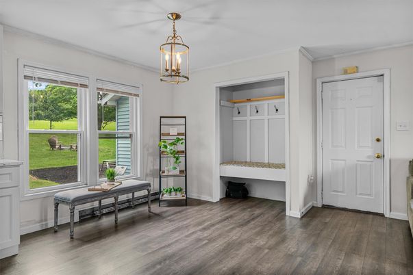 Interior, Pendant Lights, Wood Texture Flooring