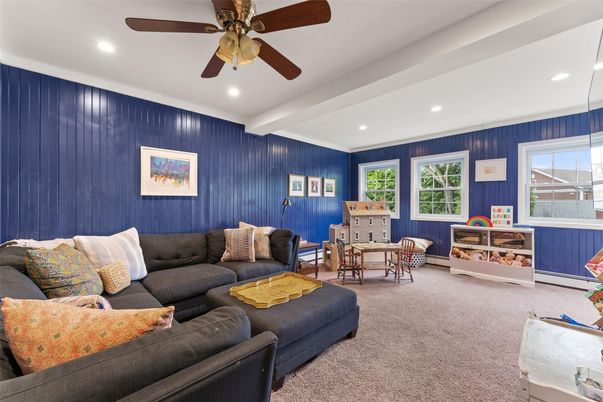 Dining room, Interior, Living room, Recessed Lighting