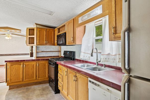 Interior, Kitchen, Tile Countertops