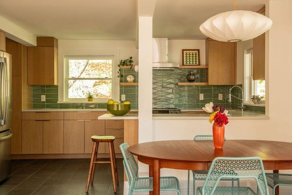 Dining room, Interior, Kitchen, Pendant Lights, Stainless Steel Appliances