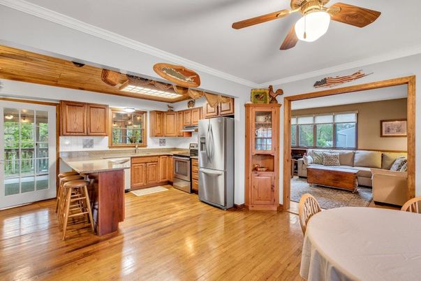 Dining room, Interior, Kitchen, Living room, Stainless Steel Appliances, Wood Texture Flooring