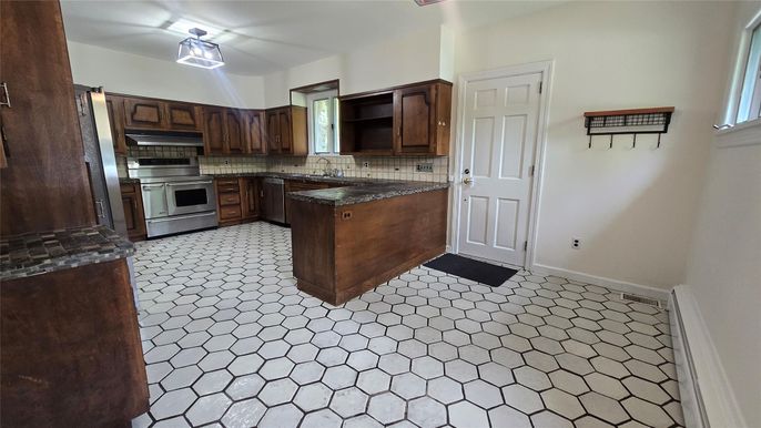 Interior, Kitchen, Stainless Steel Appliances