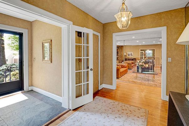 Interior, Pendant Lights, Recessed Lighting, Wood Texture Flooring