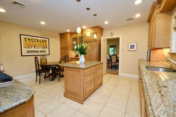 Dining room, Interior, Kitchen, Pendant Lights, Recessed Lighting